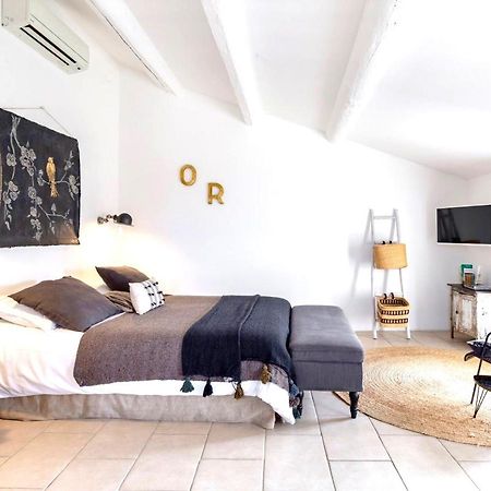 Suite Sur La Sorgue LʼIsle-sur-la-Sorgue Exteriér fotografie